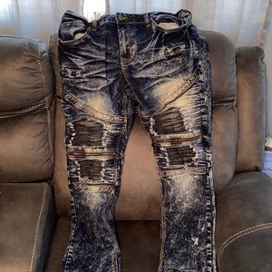 Men buckle jeans